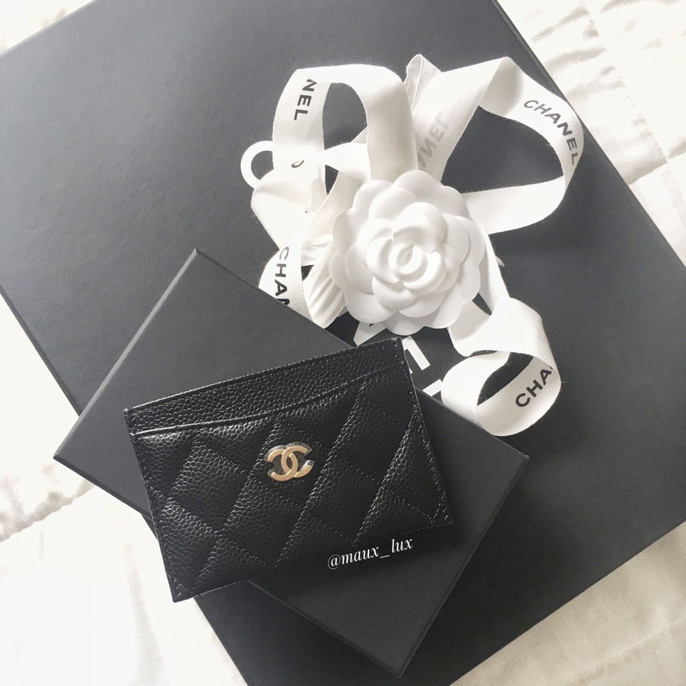 🌸SOLD🌸 Black Caviar Quilted Card Holder Wallet - Picture 3 of 8